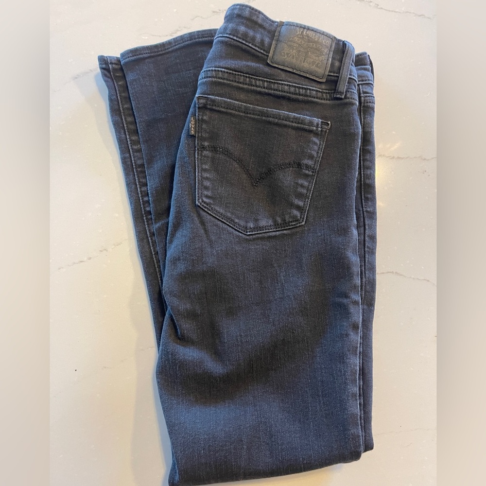 Levi’s 711 Skinny Jean